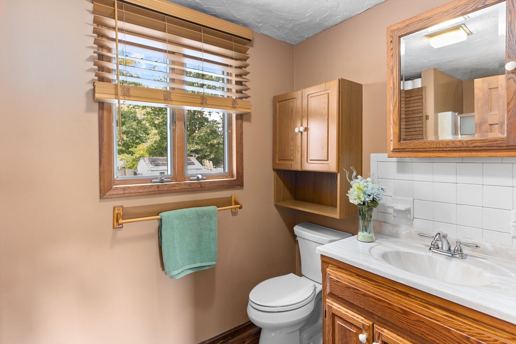 55 Turner Road Rockland, MA 02370 - Photo 20 of 42