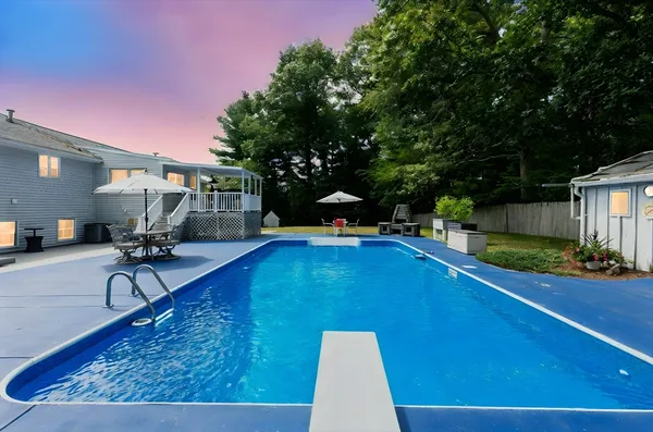 $800,000 | 55 Turner Road, Rockland, MA 02370