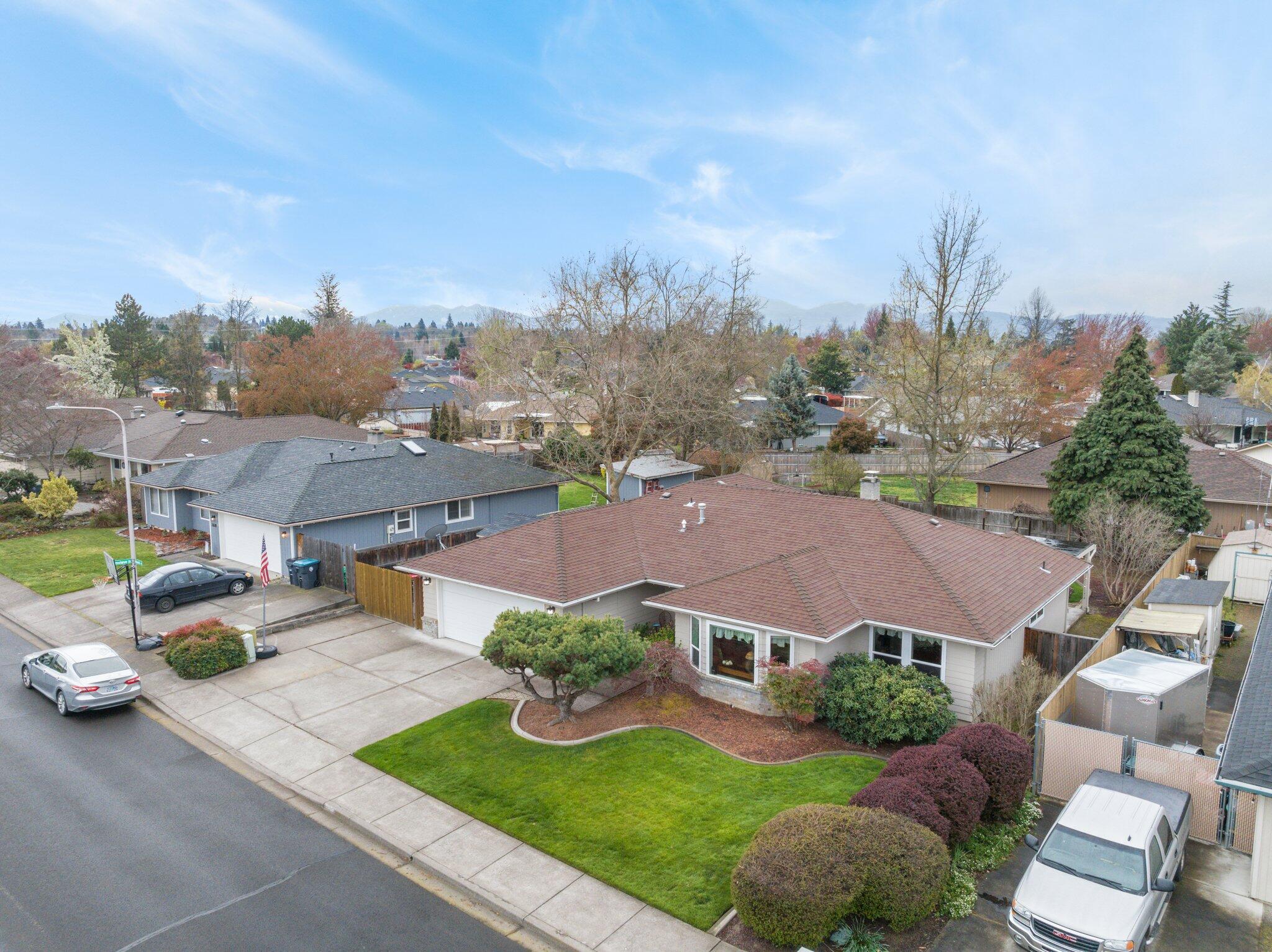 2610 Roberts Road Medford, OR 97504 - Photo 41 of 43 2-web-or-mls-DJI_0621