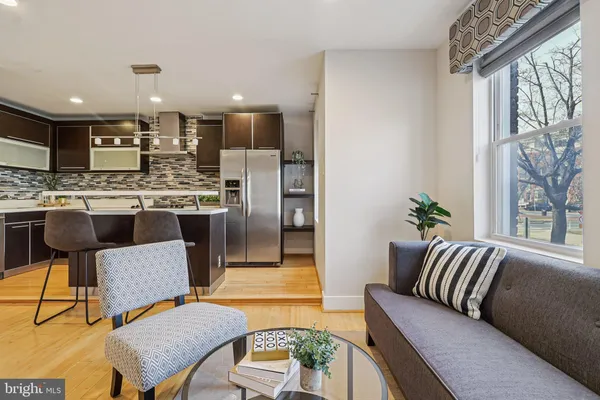 $579,500 | 1409 G Street Northeast, Unit 2, Washington, DC 20002