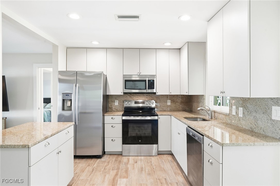 2821 Bruce Street Matlacha, FL 33993 - Photo 8 of 47