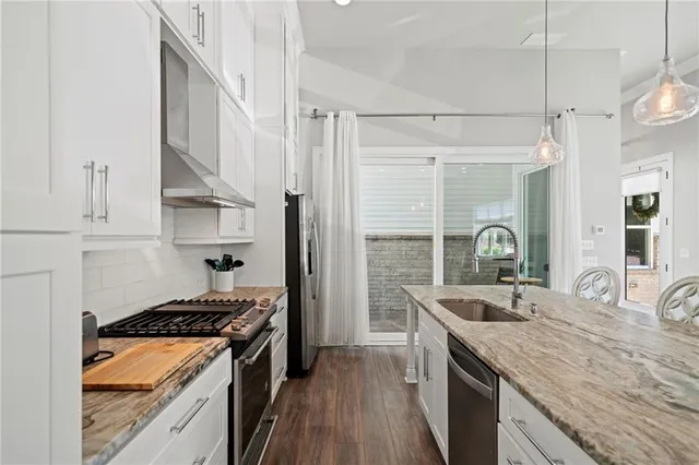 $525,000 | 170 Fowler Street, Unit 100, Woodstock, GA 30188