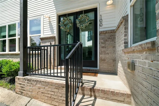 $525,000 | 170 Fowler Street, Unit 100, Woodstock, GA 30188