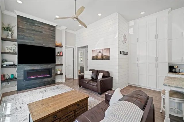 $525,000 | 170 Fowler Street, Unit 100, Woodstock, GA 30188