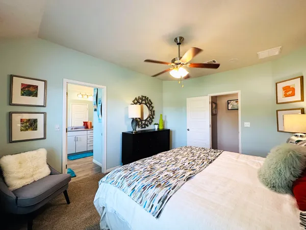 $2,350 | 112 Groesbeck Lane, Leander, TX 78641