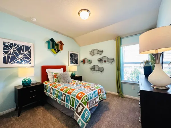 $2,350 | 112 Groesbeck Lane, Leander, TX 78641