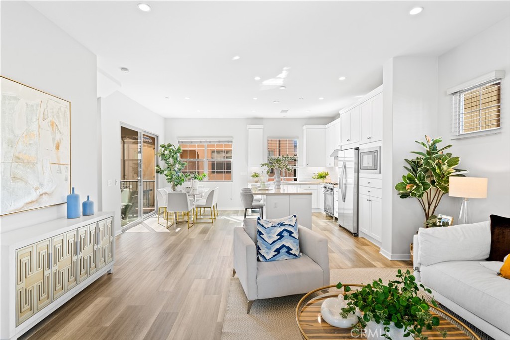 206 Milky Way Irvine, CA 92618 - Photo 5 of 57