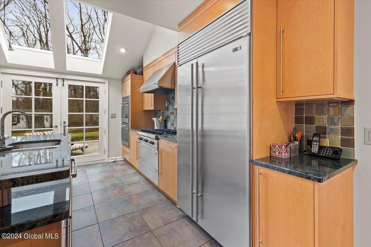 31 Colonial Green Road Colonie, NY 12211 - Photo 20 of 72 32-MW2_6605