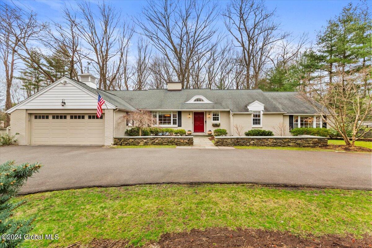 31 Colonial Green Road Colonie, NY 12211 - Photo 2 of 72 44-MW2_6661