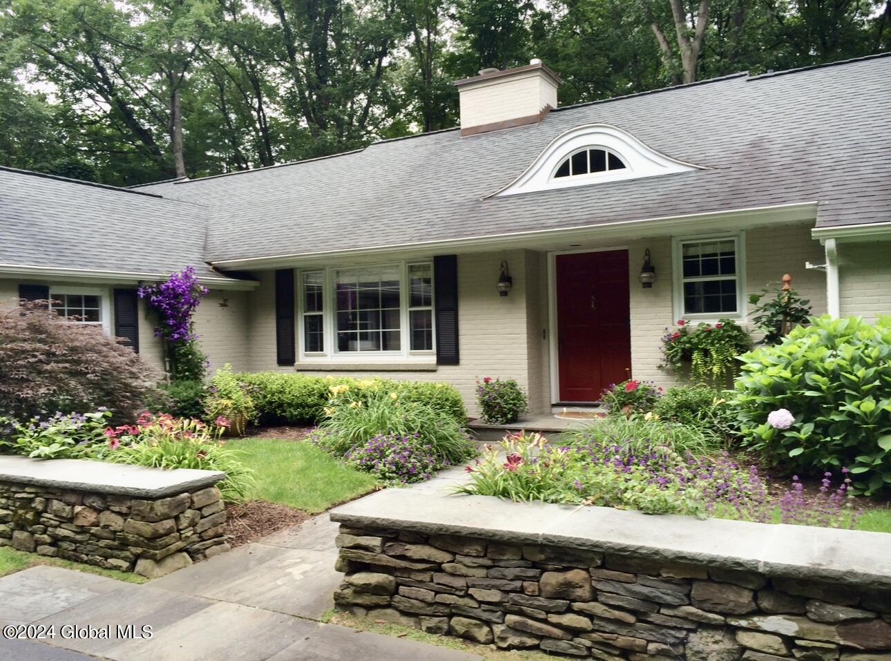 31 Colonial Green Road Colonie, NY 12211 - Photo 4 of 72 31 CG 10