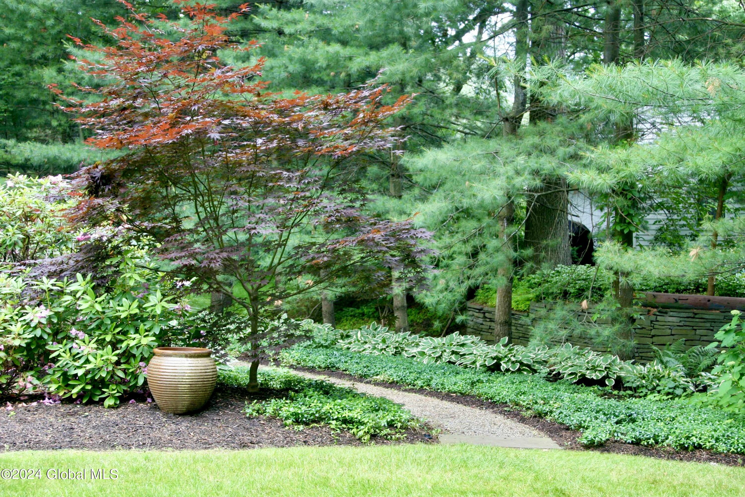 31 Colonial Green Road Colonie, NY 12211 - Photo 72 of 72 31 CG 18