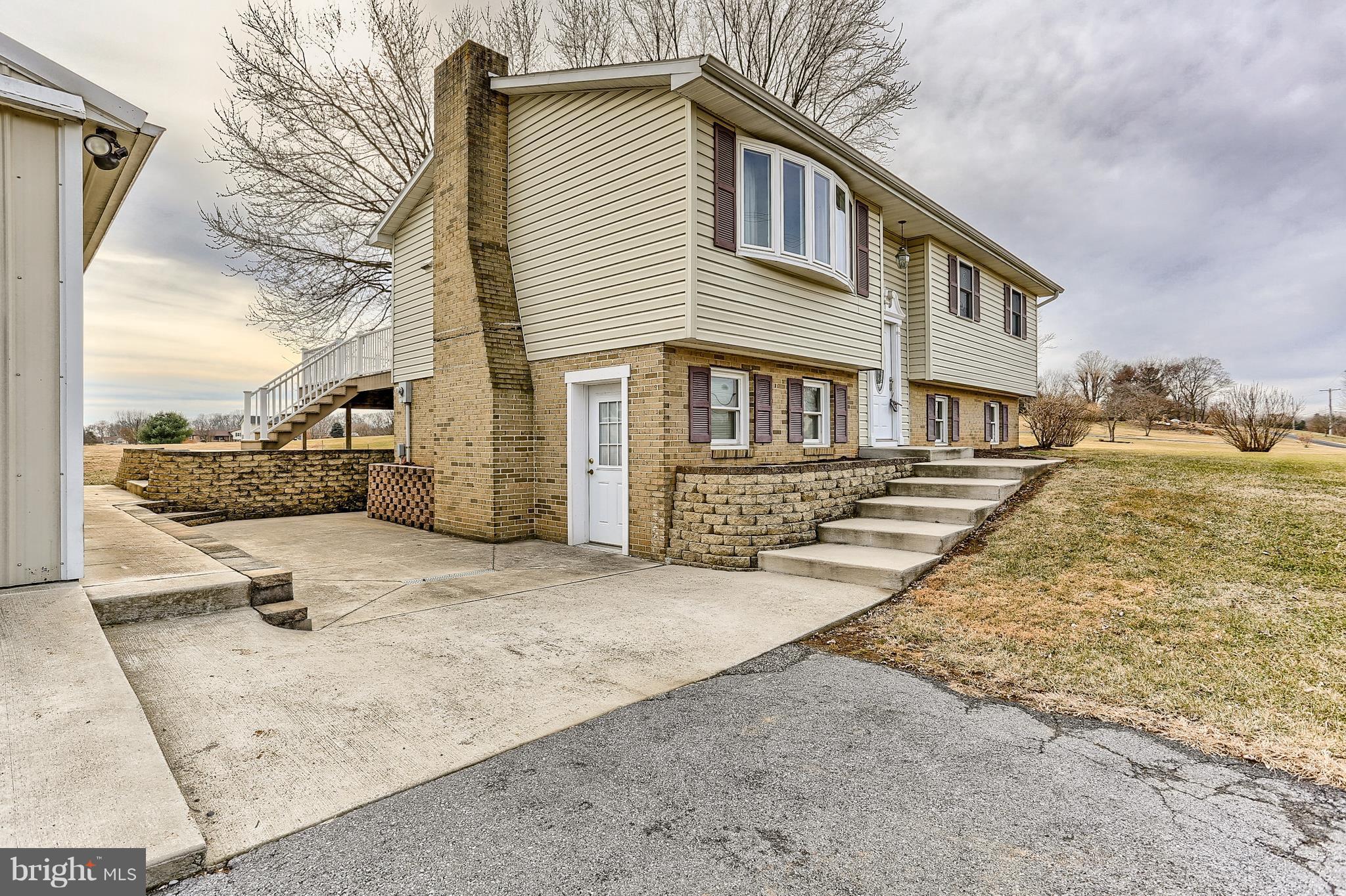 17045 Spielman Road Fairplay, MD 21733 - Photo 4 of 29 Exterior (Front)