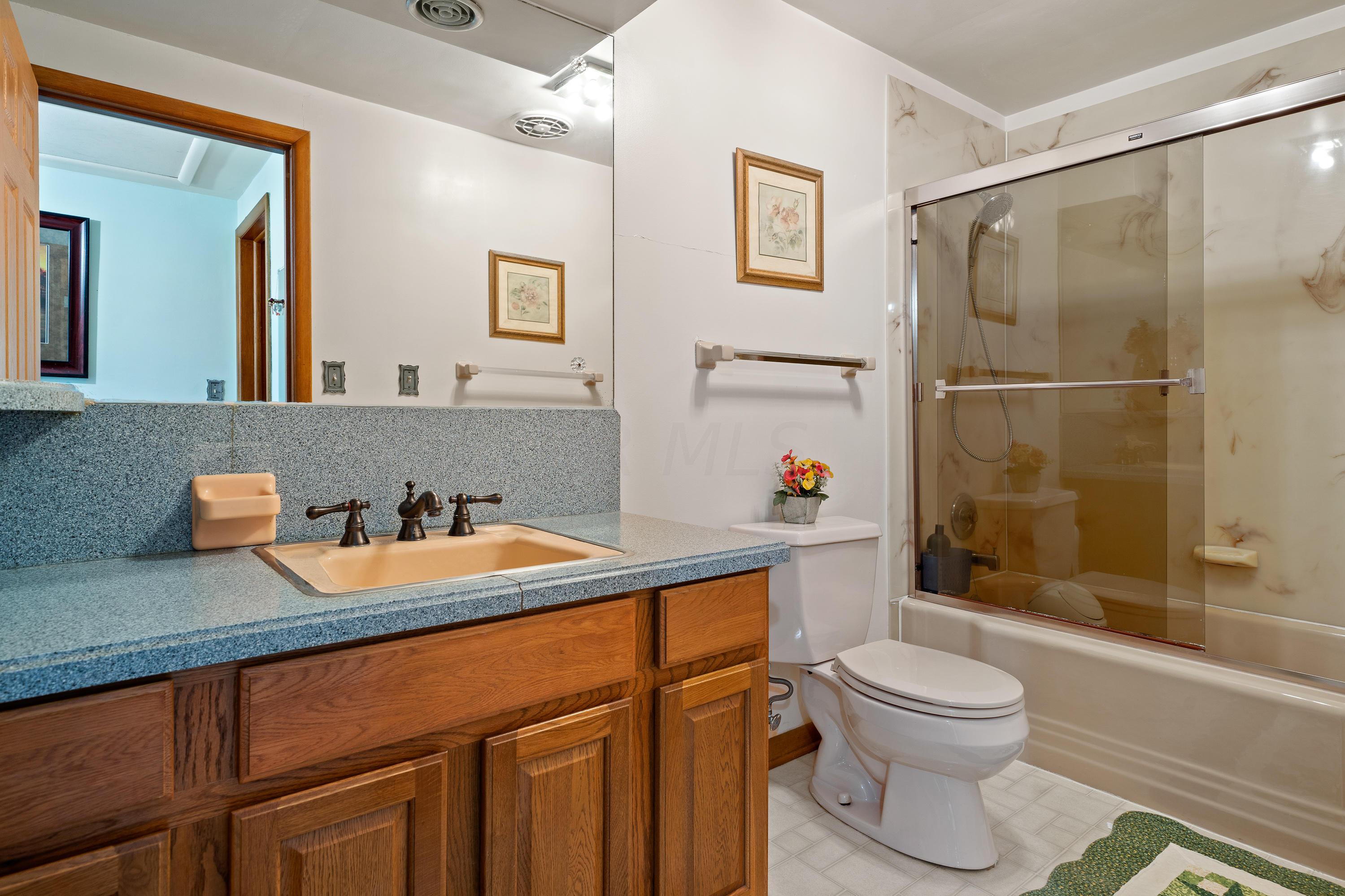 1340 Kirkley Road Upper Arlington, OH 43221 - Photo 24 of 41