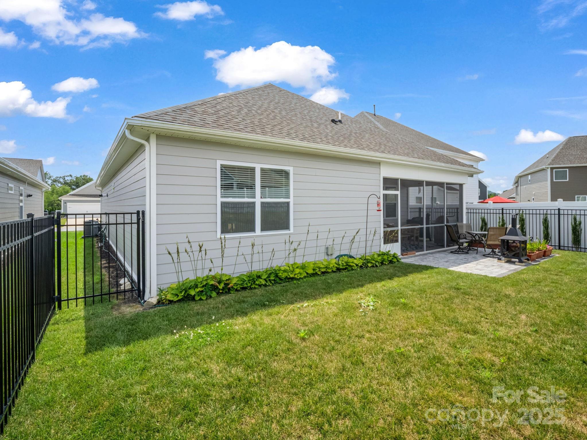 134 Fox Cove Road Hendersonville, NC 28792 - Photo 32 of 39