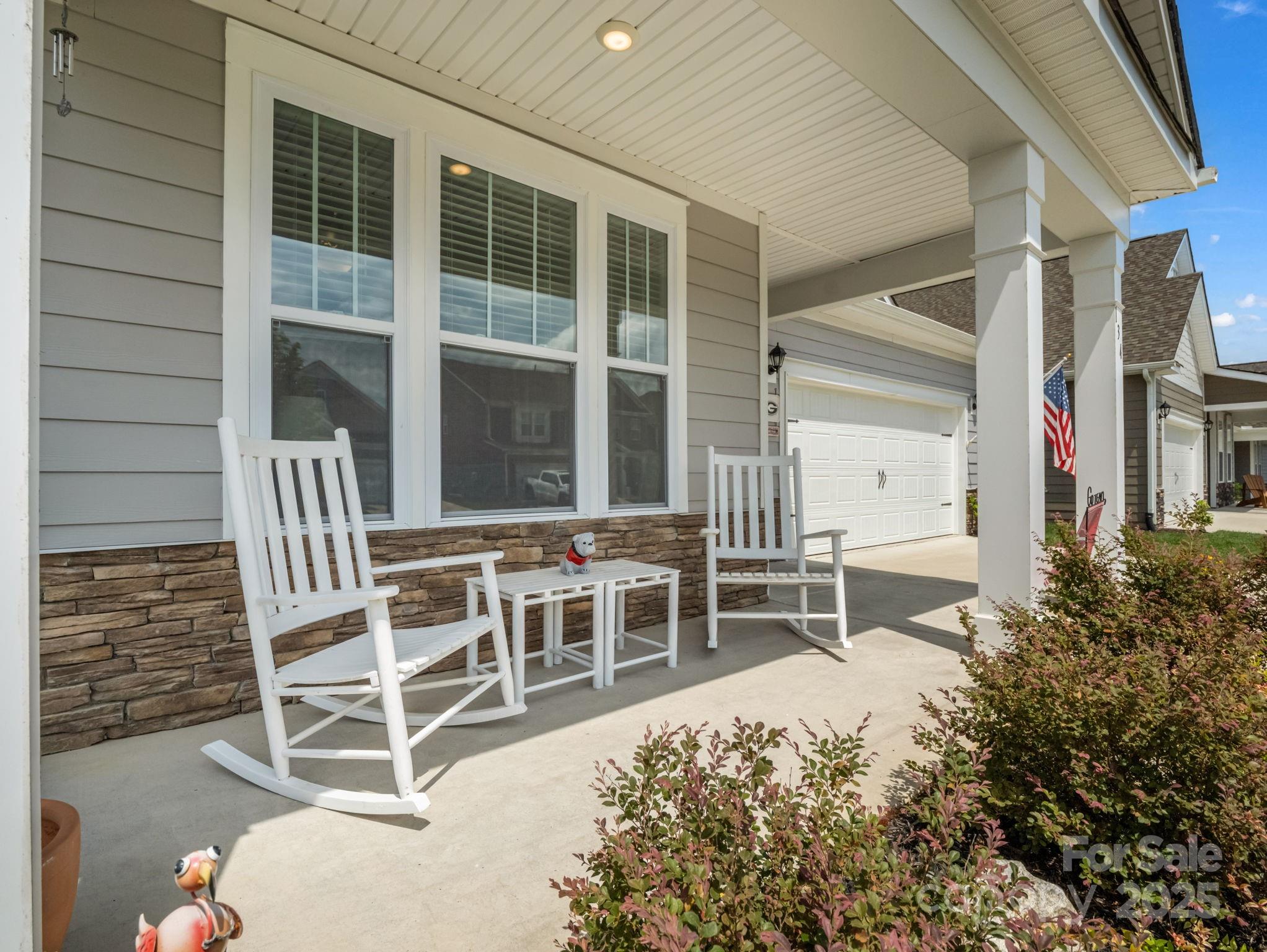 134 Fox Cove Road Hendersonville, NC 28792 - Photo 7 of 39