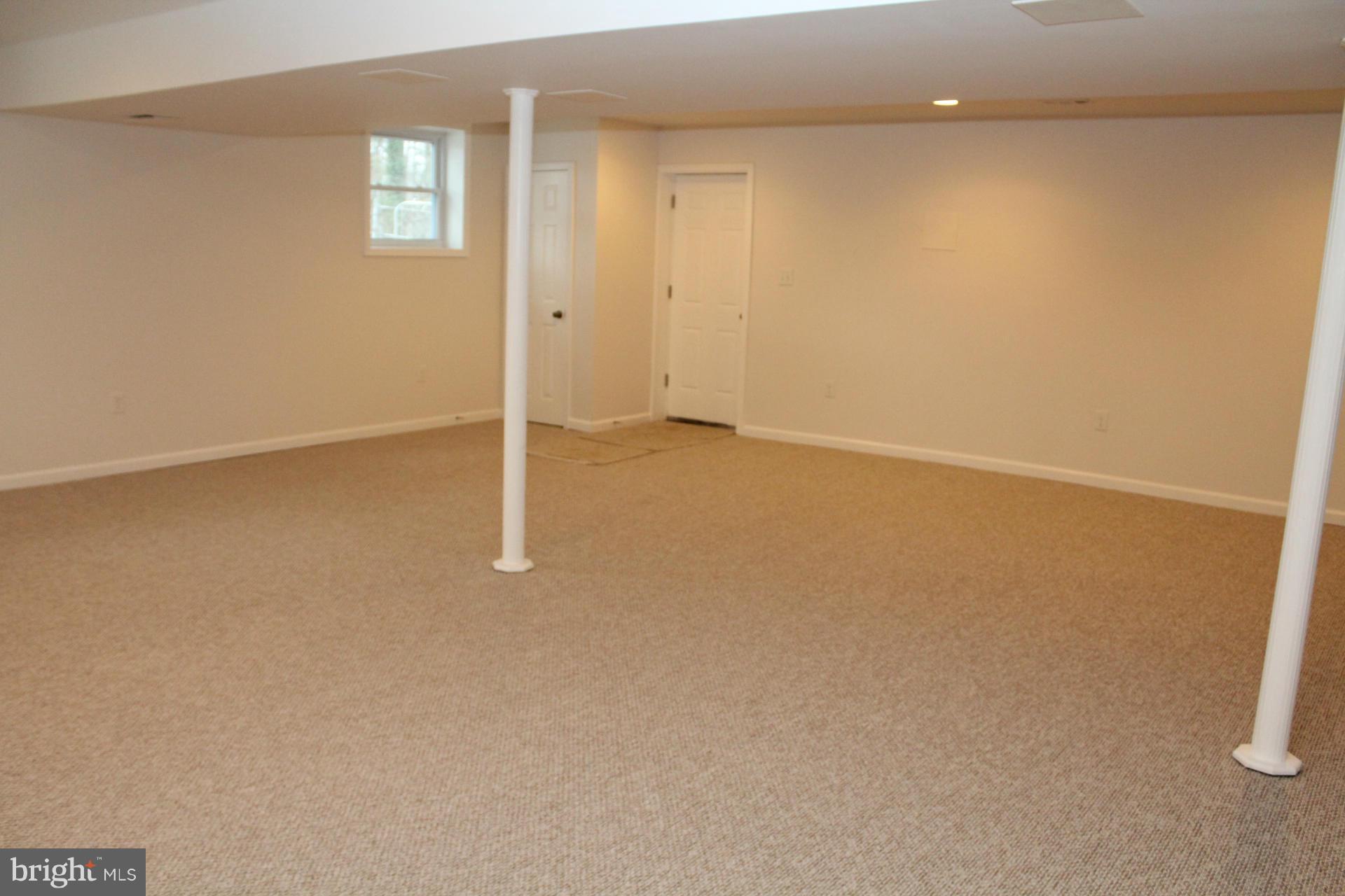 10724 Tenbrook Drive Silver Spring, MD 20901 - Photo 17 of 19 Family Room
