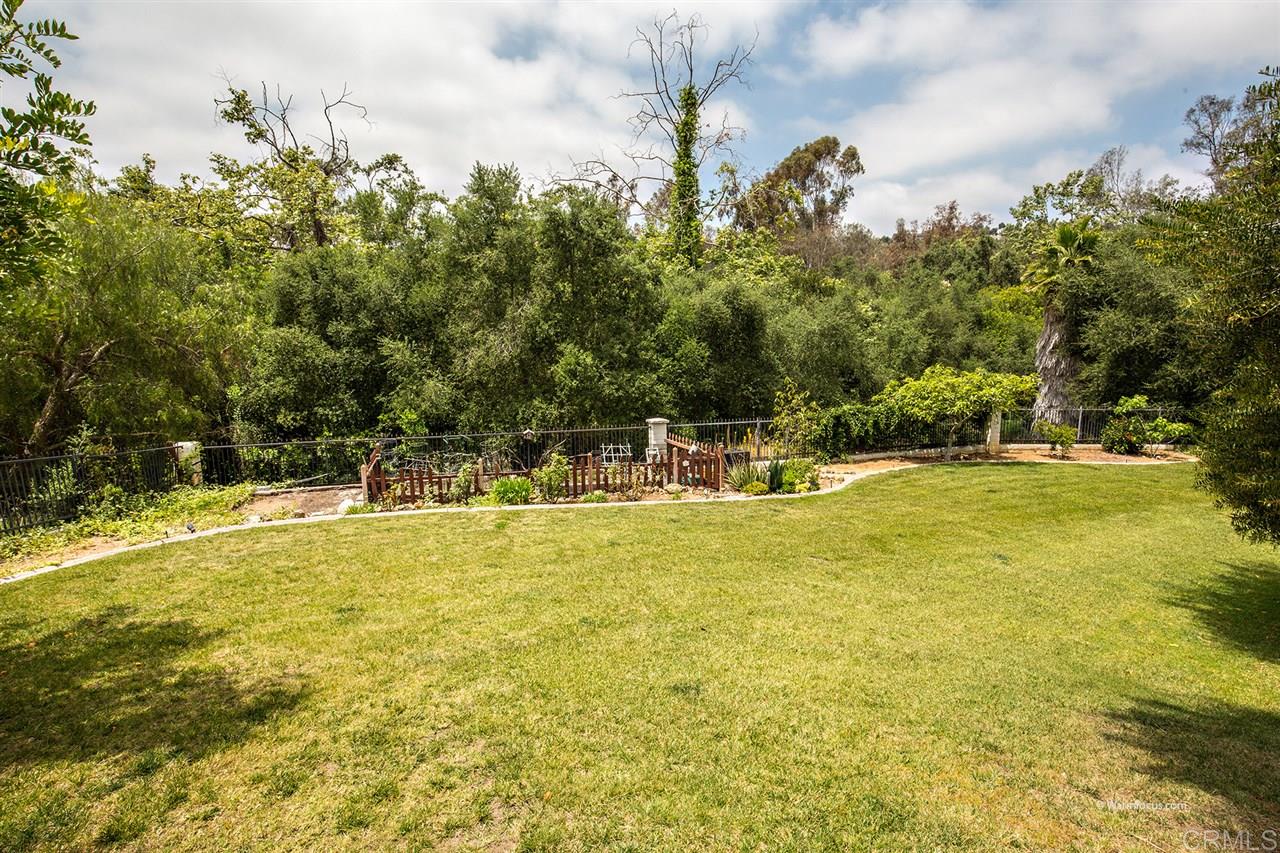 3211 Lone Hill Lane Encinitas, CA 92024 - Photo 18 of 25