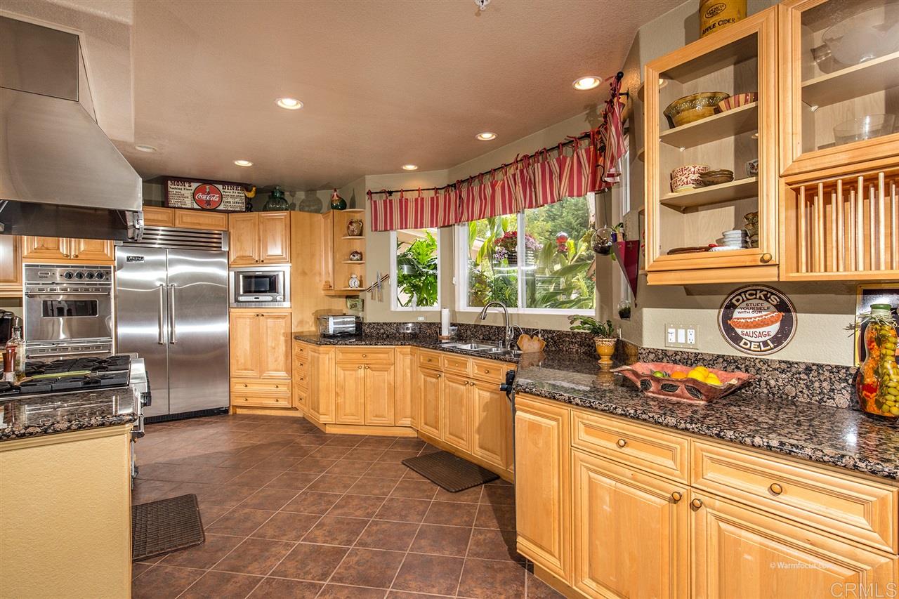 3211 Lone Hill Lane Encinitas, CA 92024 - Photo 9 of 25