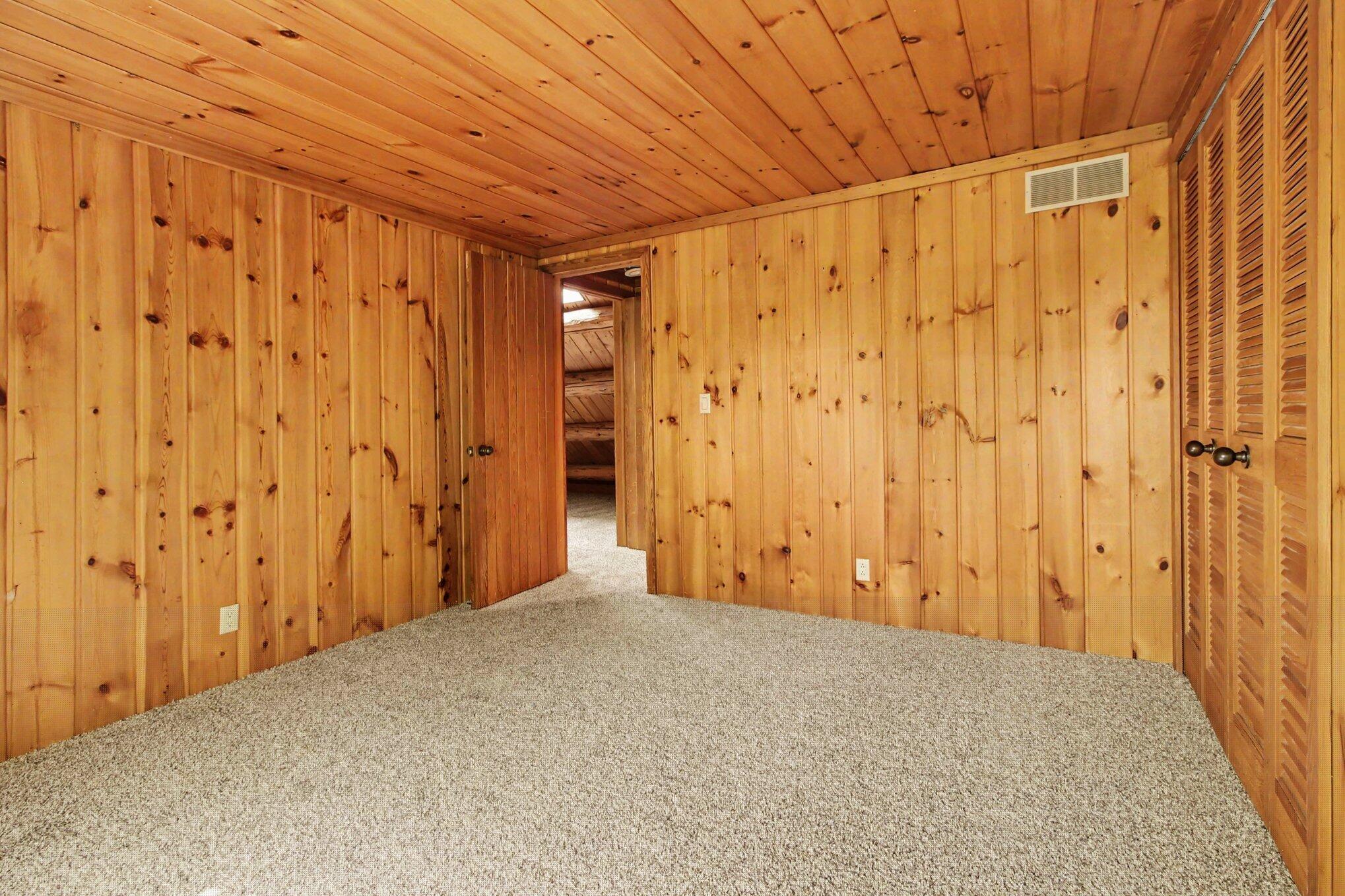 4410 Earhart Road Ann Arbor, MI 48105 - Photo 27 of 36 012_file_8081