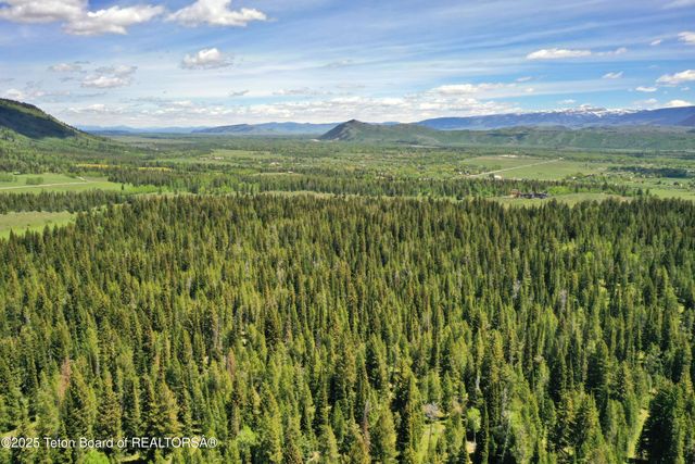 $10,380,000 | 6125-6785 West W Heck-of-a-hill & Gill Huff Road, Wilson, WY 83014