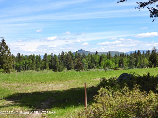 $10,380,000 | 6125-6785 West W Heck-of-a-hill & Gill Huff Road, Wilson, WY 83014