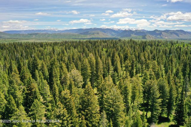 $10,380,000 | 6125-6785 West W Heck-of-a-hill & Gill Huff Road, Wilson, WY 83014