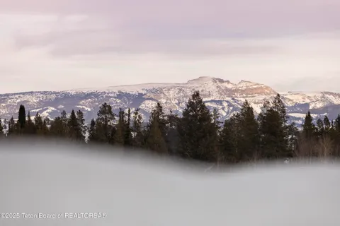 $10,380,000 | 6125-6785 West W Heck-of-a-hill & Gill Huff Road, Wilson, WY 83014