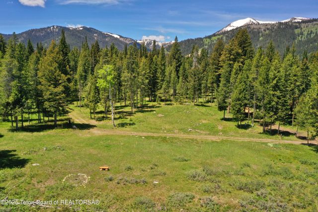 $10,380,000 | 6125-6785 West W Heck-of-a-hill & Gill Huff Road, Wilson, WY 83014