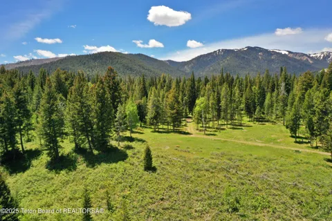 $10,380,000 | 6125-6785 West W Heck-of-a-hill & Gill Huff Road, Wilson, WY 83014
