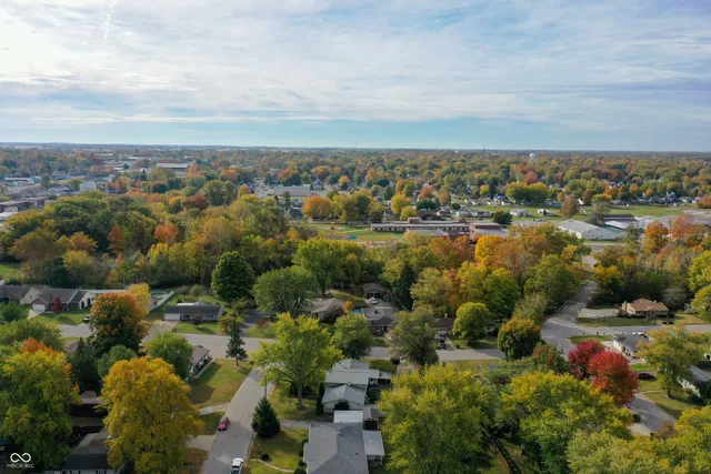 $320,000 | 601 Sherwood Drive, Crawfordsville, IN 47933