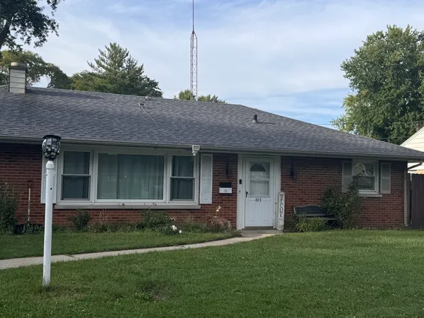 $2,200 | 403 Michigan Avenue, Aurora, IL 60506