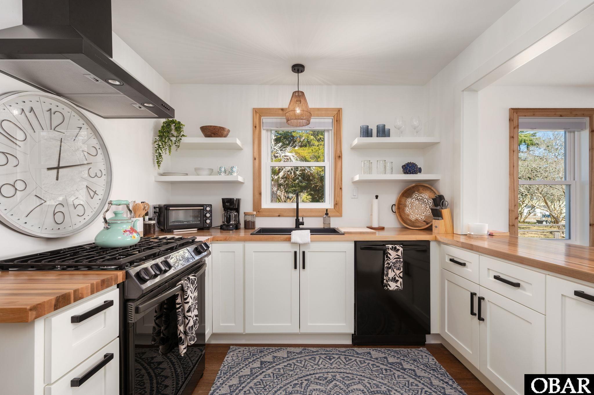 292 Narrow Shore Road Aydlett, NC 27916 - Photo 14 of 49