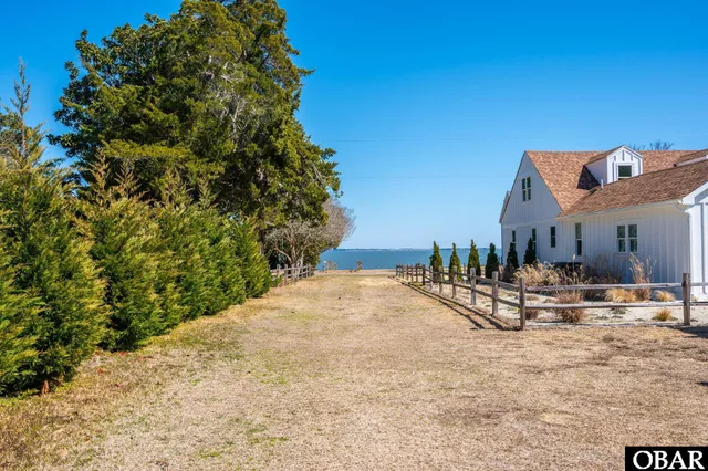 $1,100,000 | 292 Narrow Shore Road, Aydlett, NC 27916