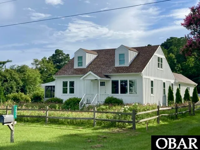 $1,100,000 | 292 Narrow Shore Road, Aydlett, NC 27916