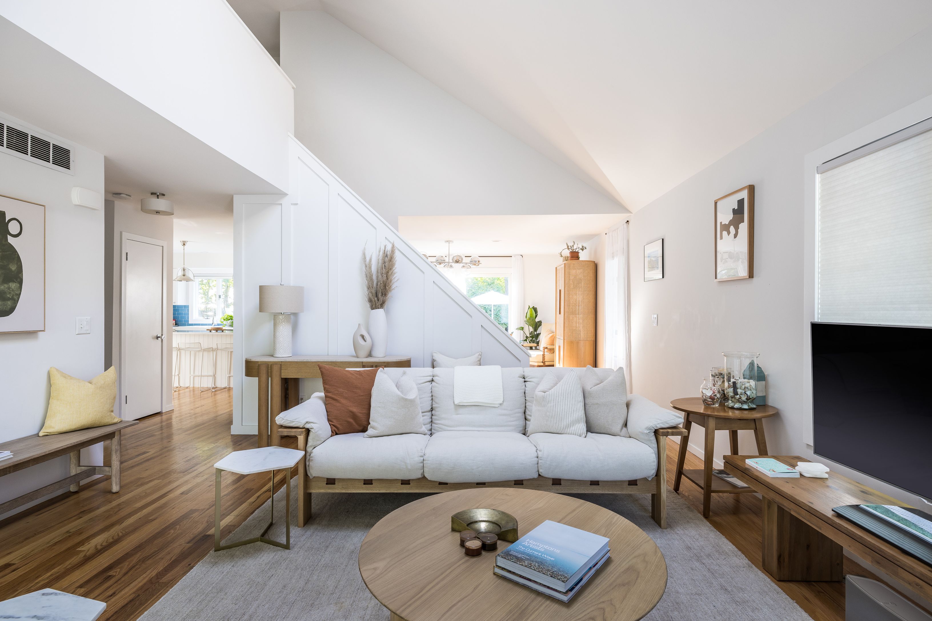 4594 Noyack Road Sag Harbor, NY 11963 - Photo 11 of 30