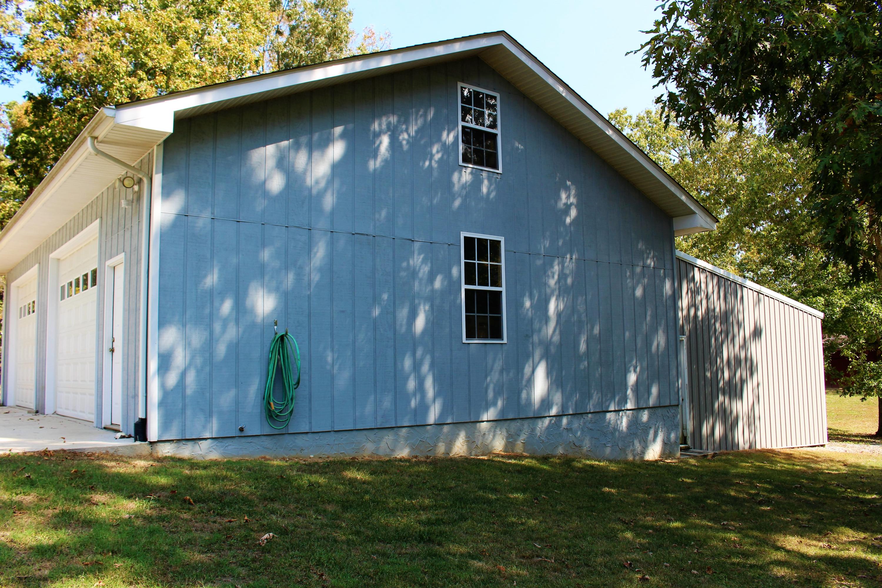 451 Hatler Road Crossville, TN 38555 - Photo 24 of 30 Workshop w/Car lift