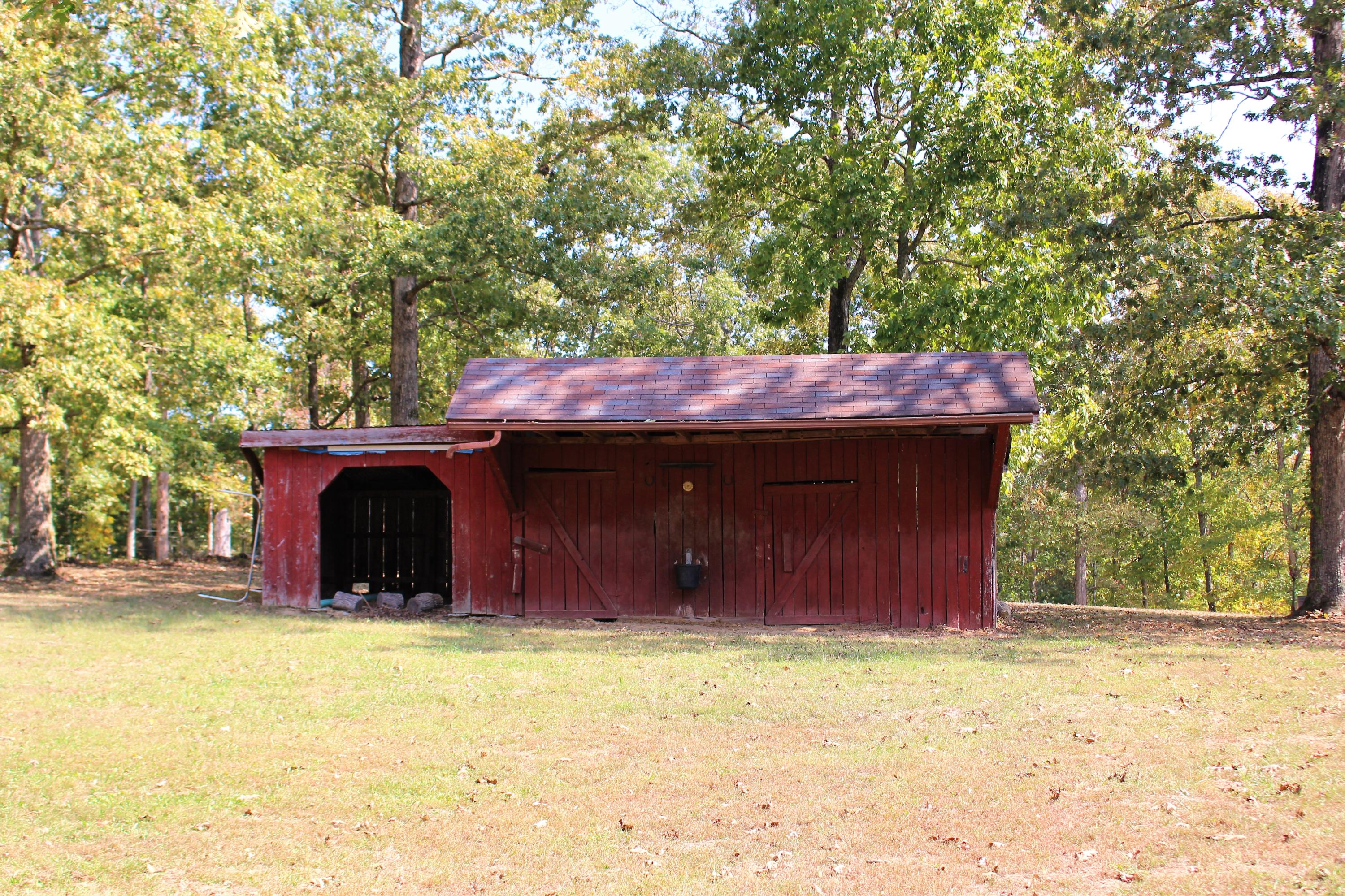 451 Hatler Road Crossville, TN 38555 - Photo 26 of 30 1 Stall barn w/tack room