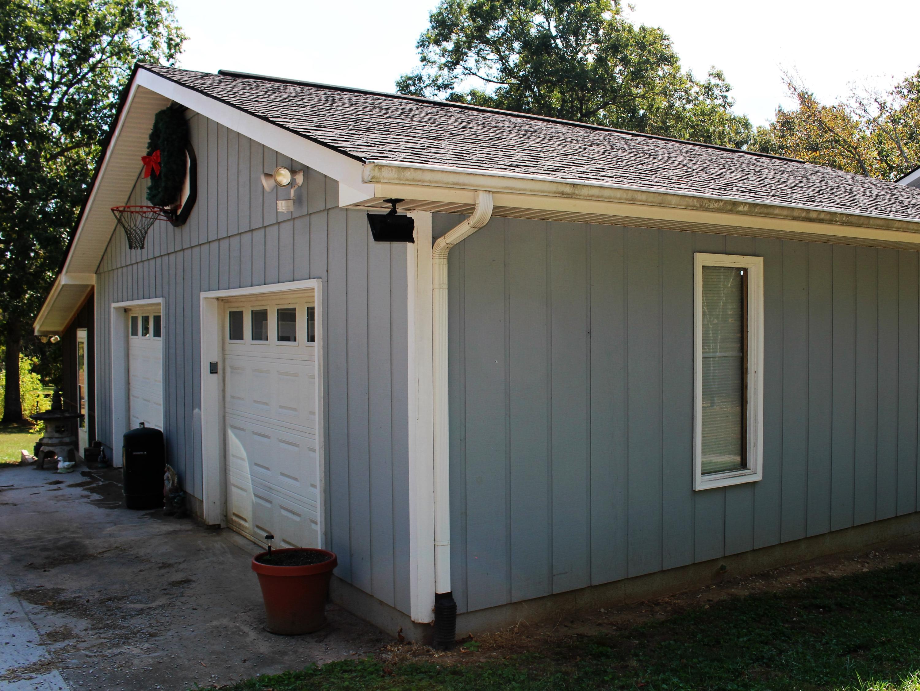 451 Hatler Road Crossville, TN 38555 - Photo 4 of 30 Attached Garage