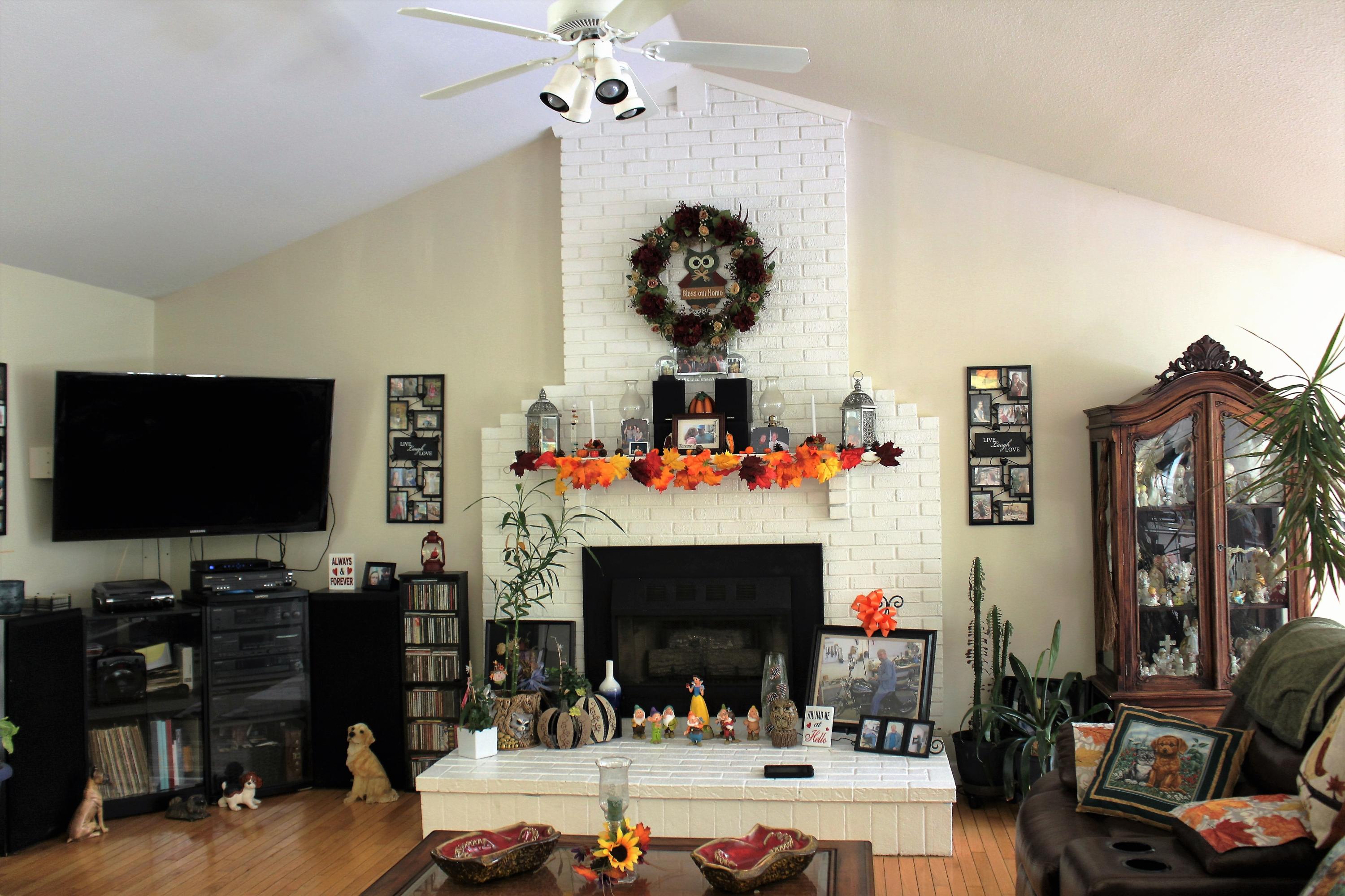 451 Hatler Road Crossville, TN 38555 - Photo 6 of 30 Living room