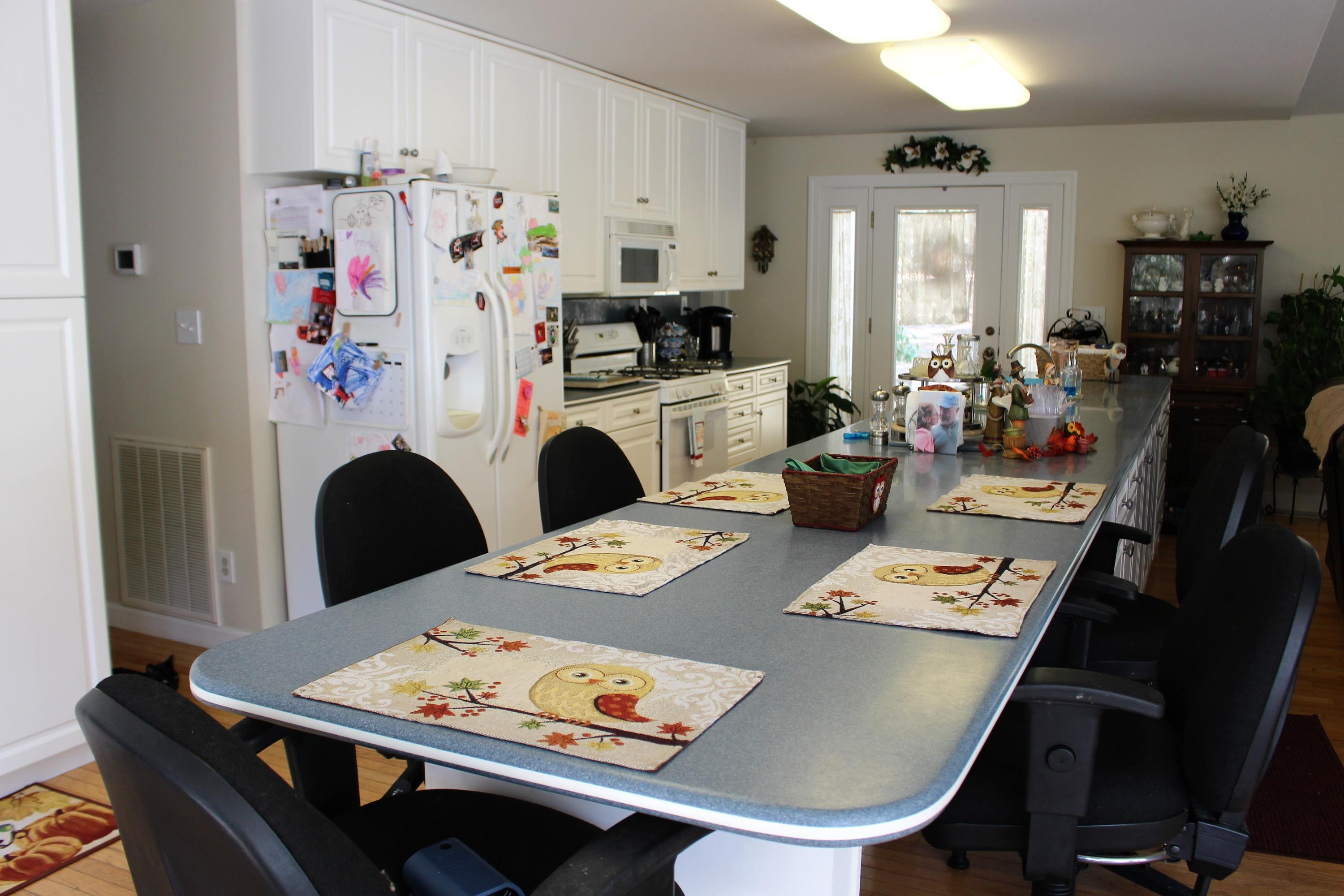 451 Hatler Road Crossville, TN 38555 - Photo 9 of 30 Kitchen Island/Bar