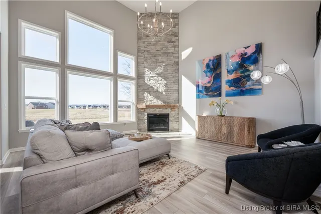 $599,900 | 1935 Augusta Parkway, Henryville, IN 47126