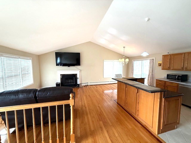 12 Sherwood Road Worcester, MA 01602 - Photo 4 of 16