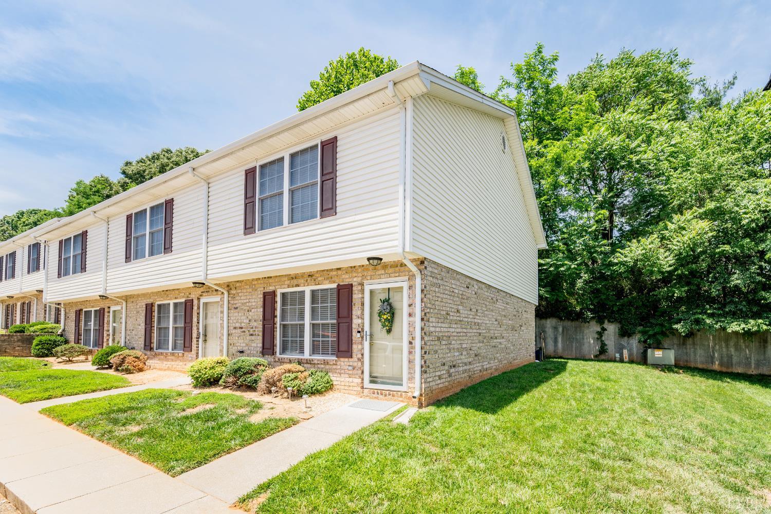 2004 Wards Ferry Road, Unit 18 Lynchburg, VA 24502 - Photo 2 of 31