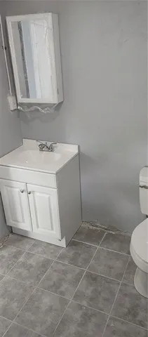 $1,400 | 5632 13th Street, Zephyrhills, FL 33542