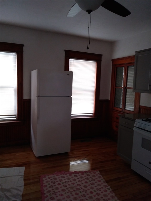 10 Ellsworth Street Worcester, MA 01610 - Photo 12 of 26