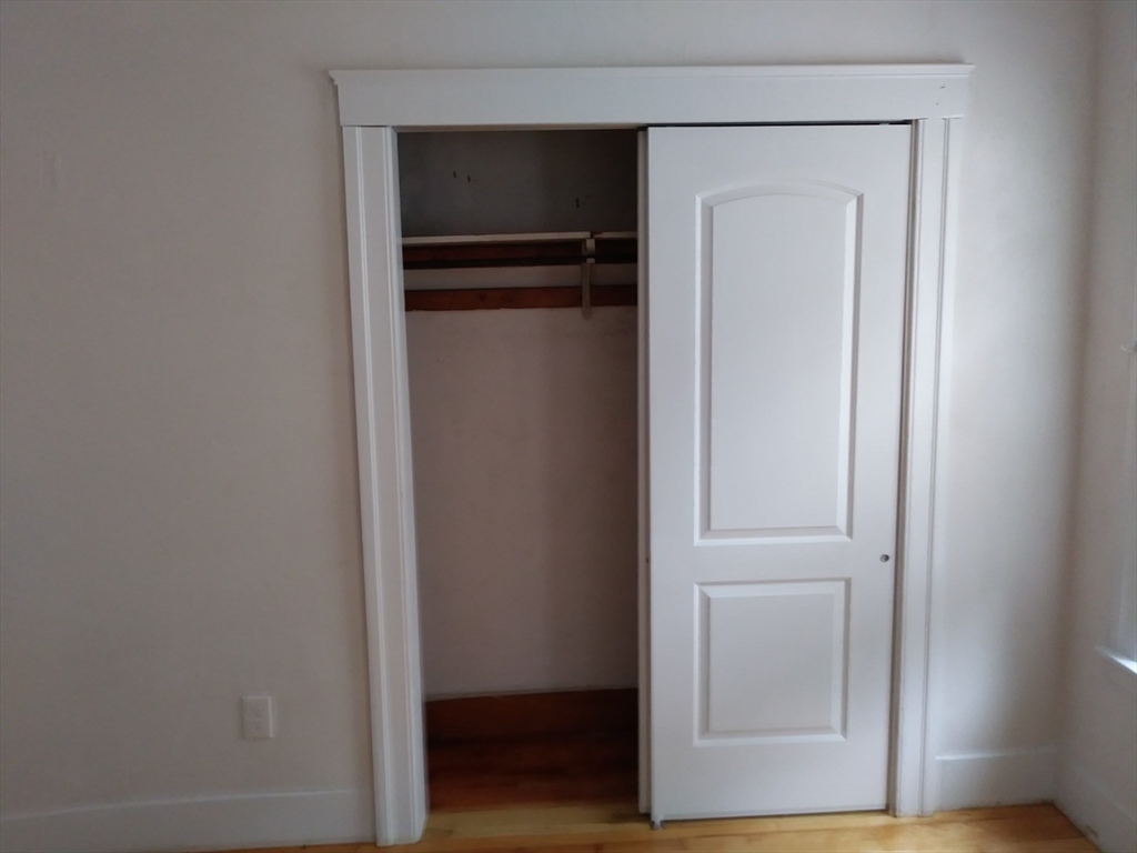 10 Ellsworth Street Worcester, MA 01610 - Photo 16 of 26