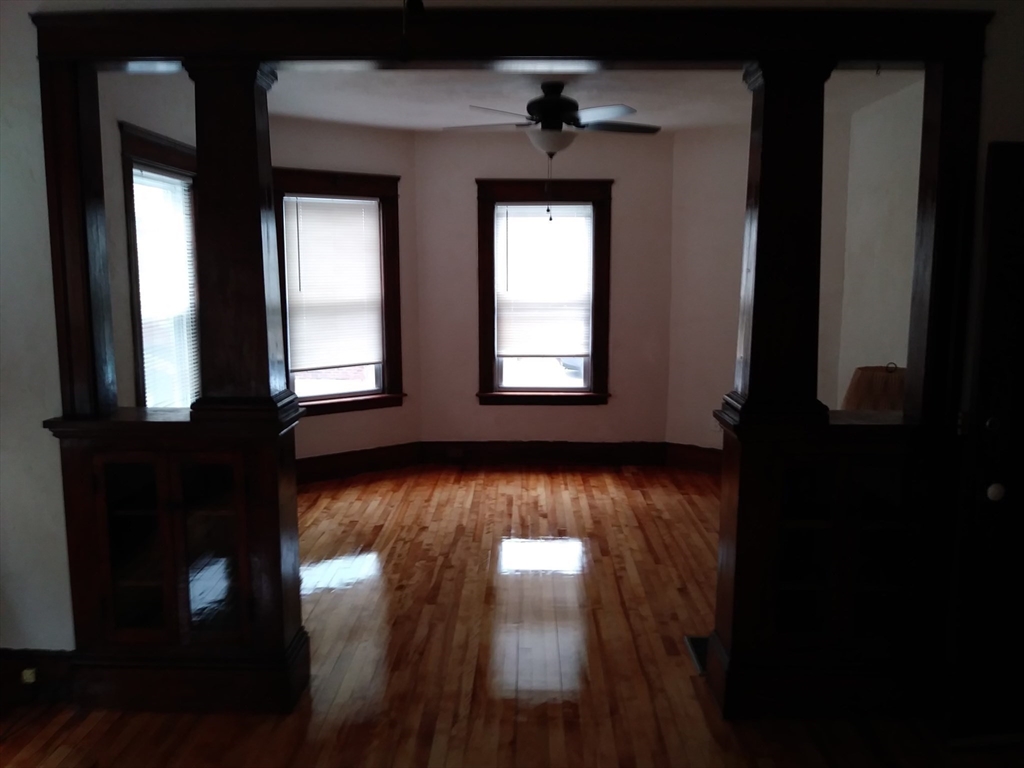 10 Ellsworth Street Worcester, MA 01610 - Photo 7 of 26