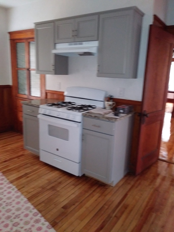 10 Ellsworth Street Worcester, MA 01610 - Photo 10 of 26