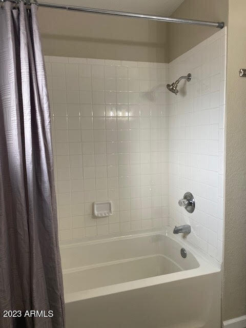 4926 West Phelps Road Glendale, AZ 85308 - Photo 13 of 25 Hall Bath