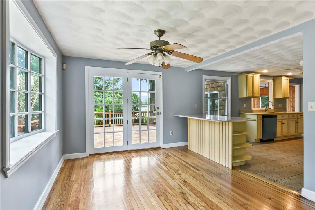 2 Plantation Street Warwick, RI 02886 - Photo 14 of 27